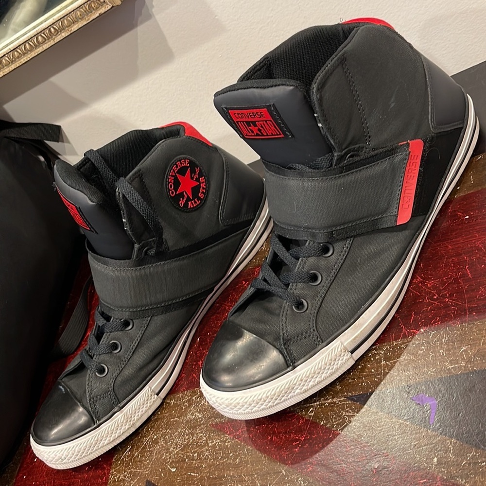 Converse Black High-Top Sneakers with Red Accents​ - Picture 4 of 14